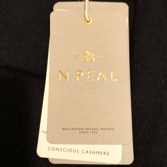 Organic Cashmere Vest - Picture 3 of 6